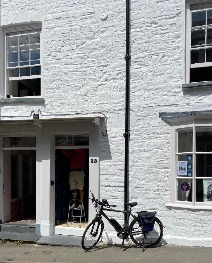 The Attic Apartment, Quay Street Studios Cardigan Dış mekan fotoğraf