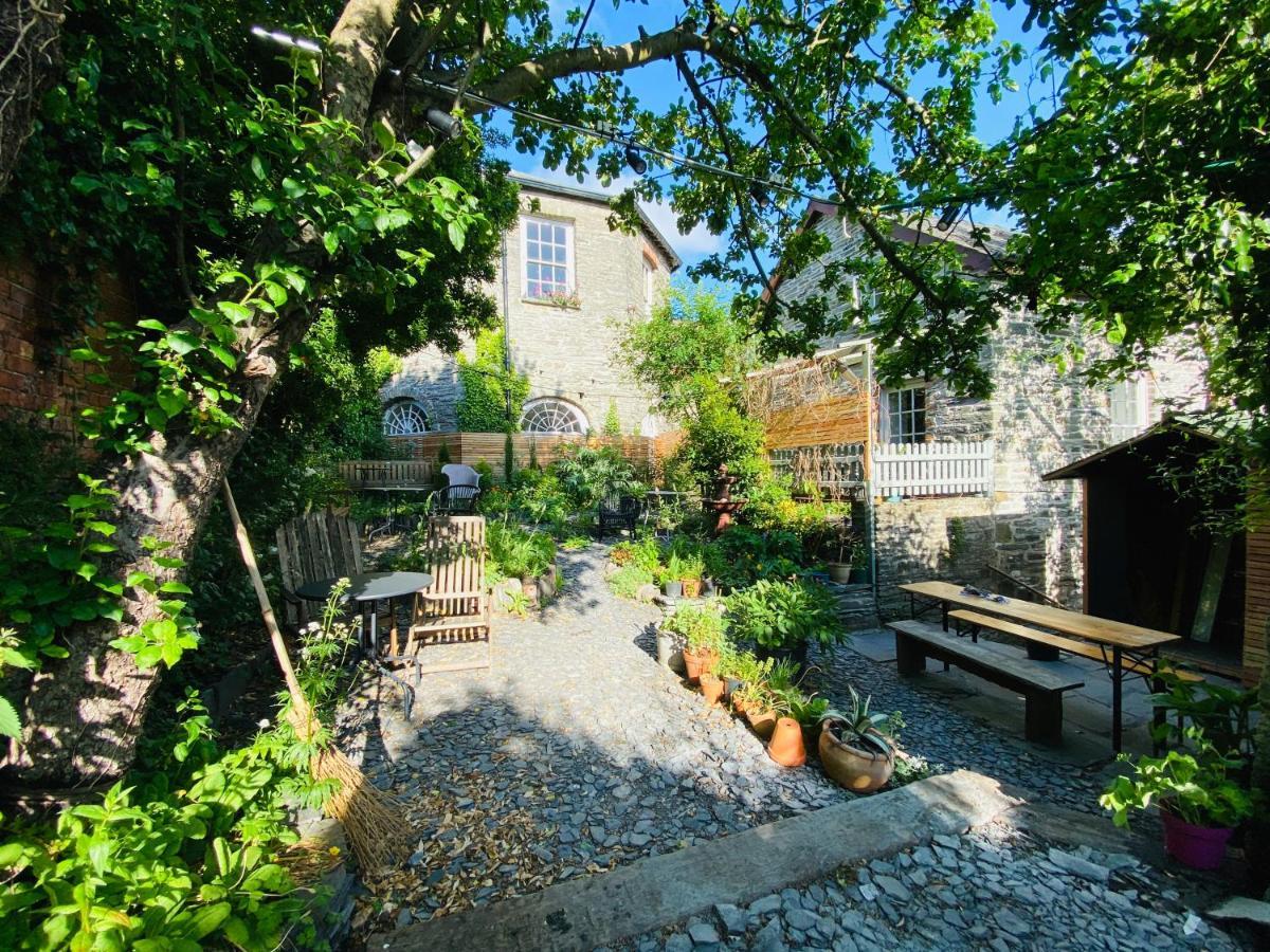 The Attic Apartment, Quay Street Studios Cardigan Dış mekan fotoğraf