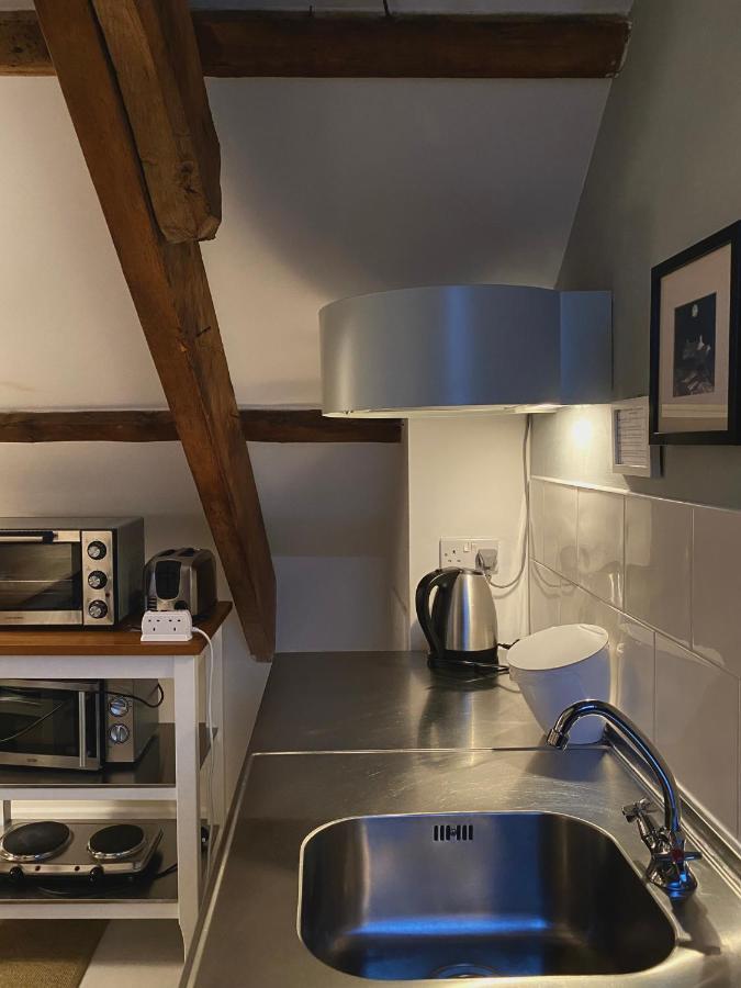 The Attic Apartment, Quay Street Studios Cardigan Dış mekan fotoğraf